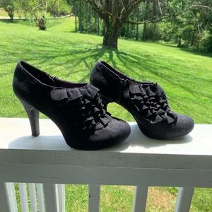 Y2K ruffle statement heels